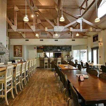 הוילה ההרים הכחולים Artistic Hillside Loft מראה חיצוני תמונה