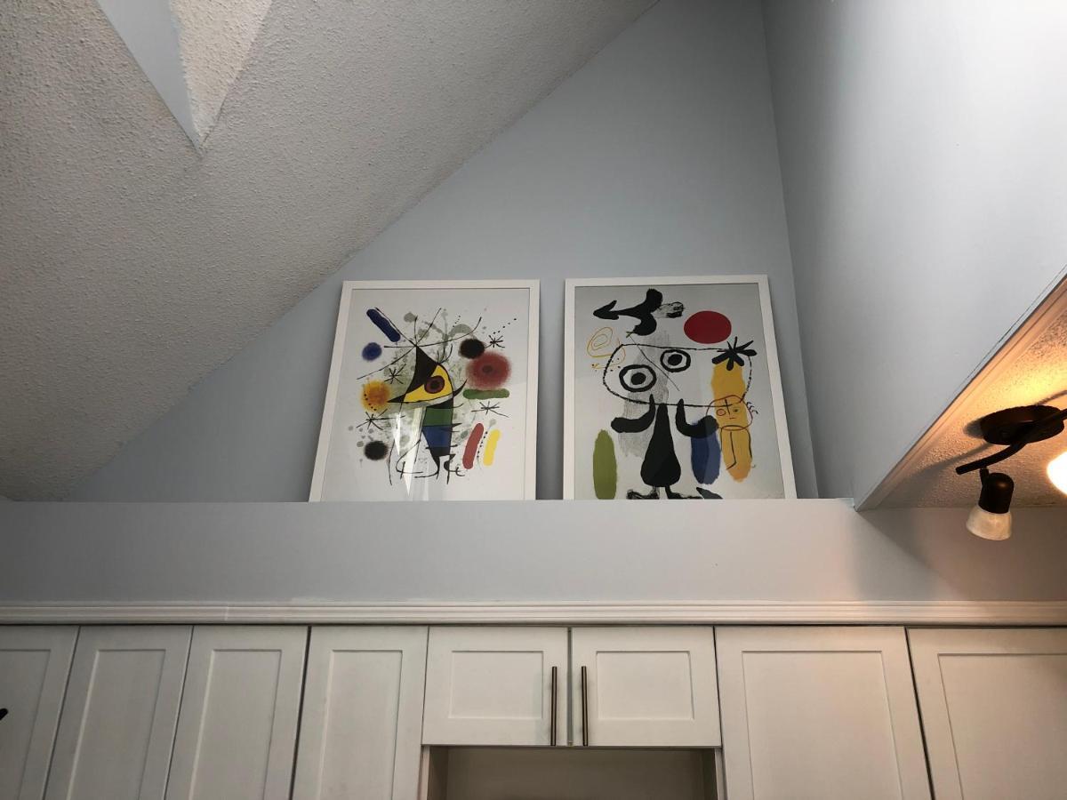 הוילה ההרים הכחולים Artistic Hillside Loft מראה חיצוני תמונה