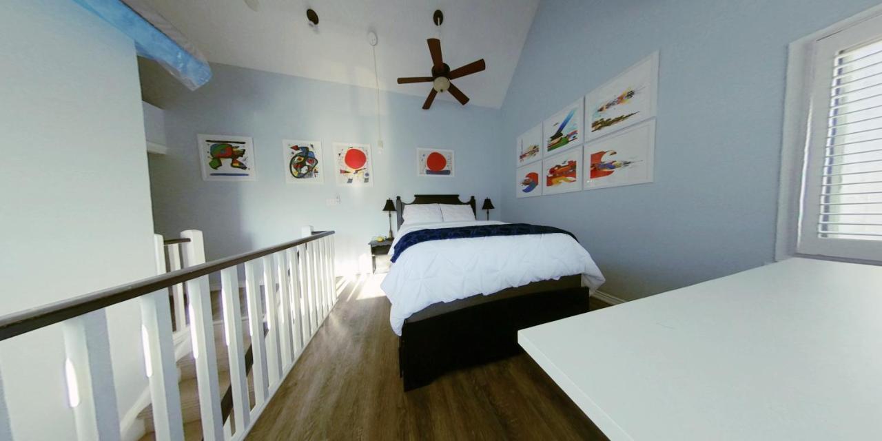 הוילה ההרים הכחולים Artistic Hillside Loft מראה חיצוני תמונה